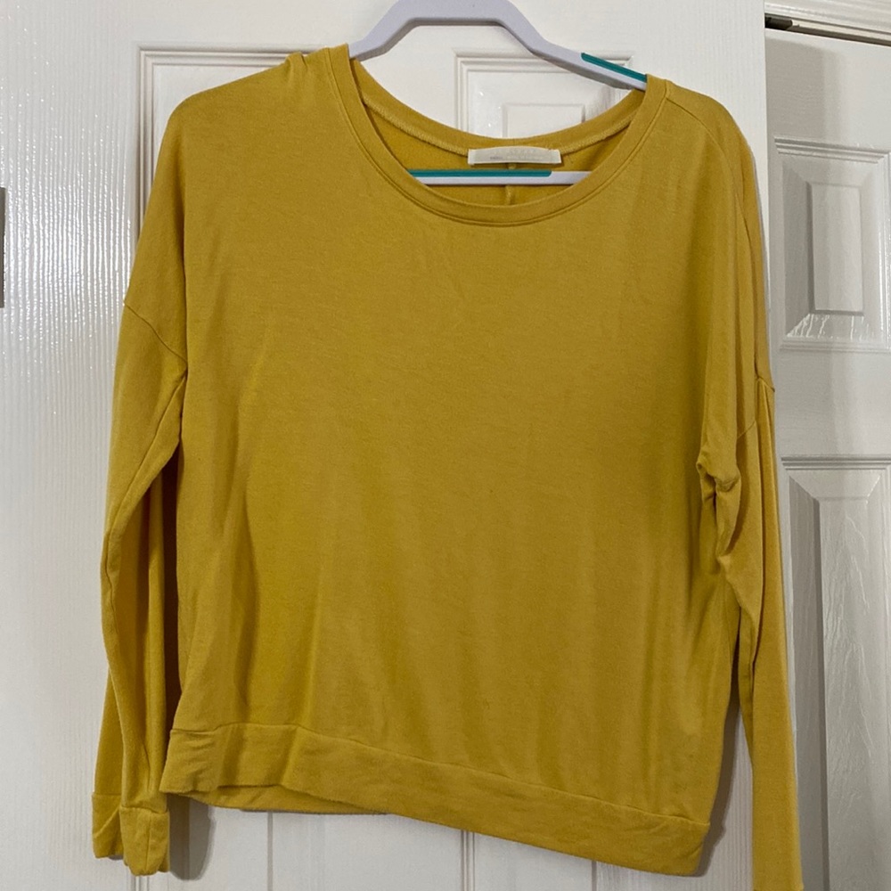 Ladies t-shirt size small